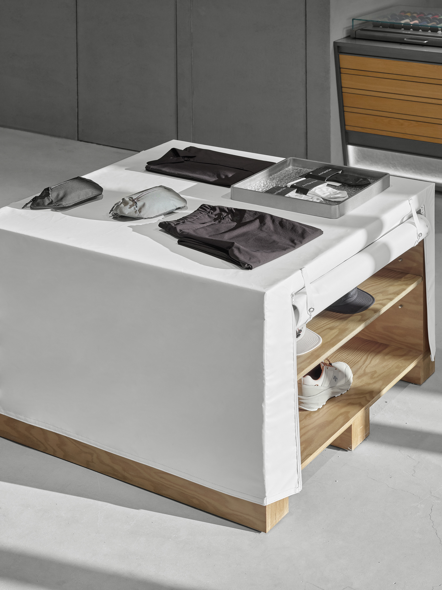 DESCENTE CONCEPT STORE(HANGZHOU IN77）-20