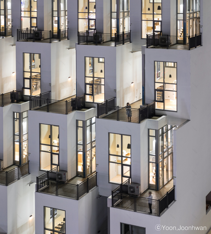 分层露台公寓 | 商业区里的宜居设计-18