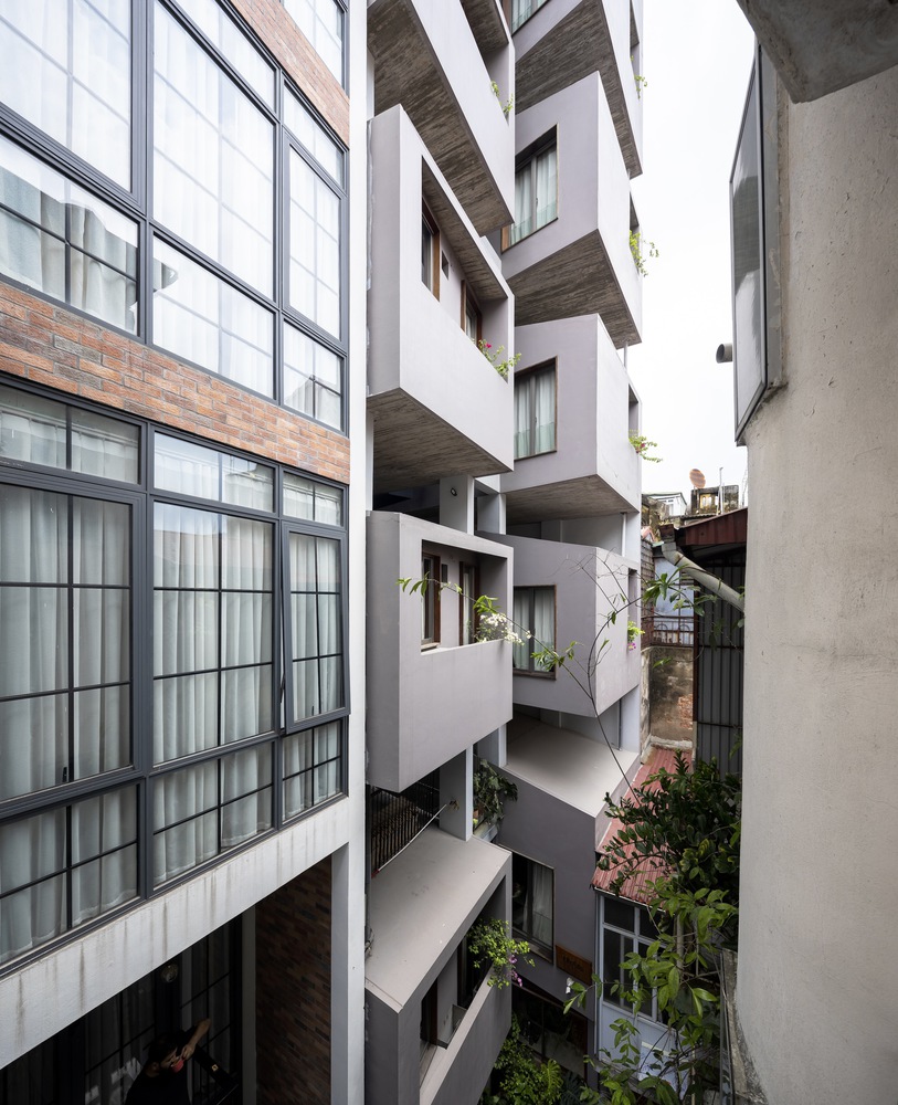 越南迷你酒店“Concon House”悬浮空间设计丨越南河内-18