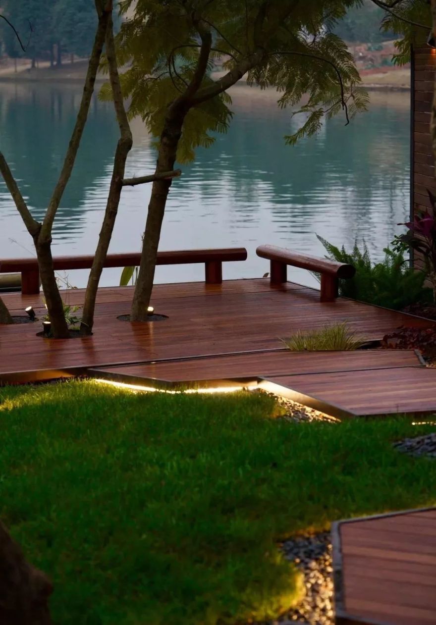 麓湖黑珍珠 | 现代极简风格的别墅花园设计-214