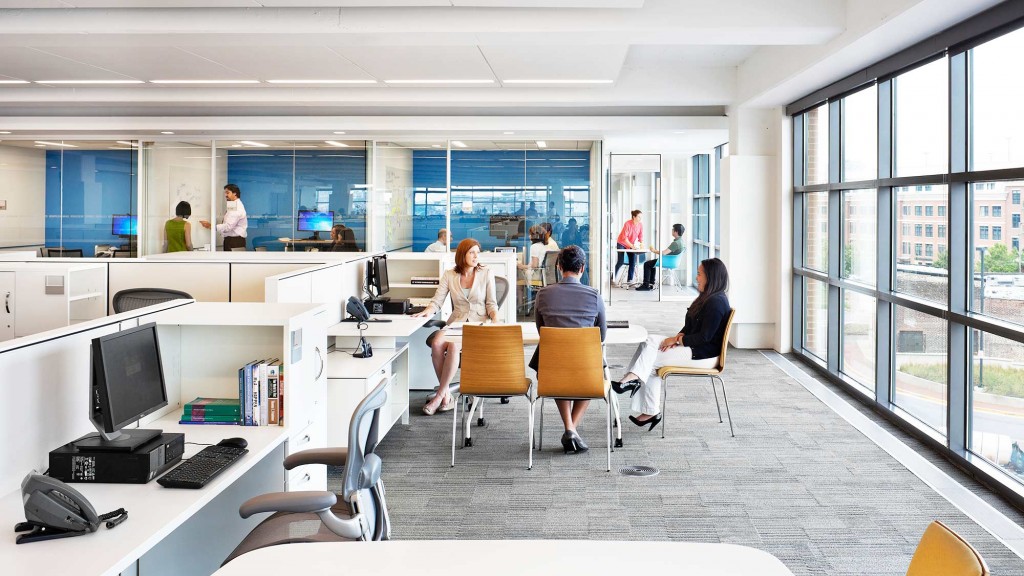 Gensler 为约翰霍普金斯国际医学打造无界限协作办公空间-2