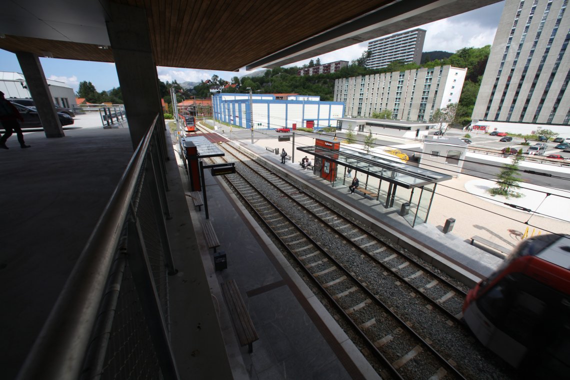 卑尔根轻轨景观（注：Bybanen一般指挪威卑尔根的轻轨系统，landskap在挪威语里有景观、风景之意，结合常见语境给出此翻译） -4