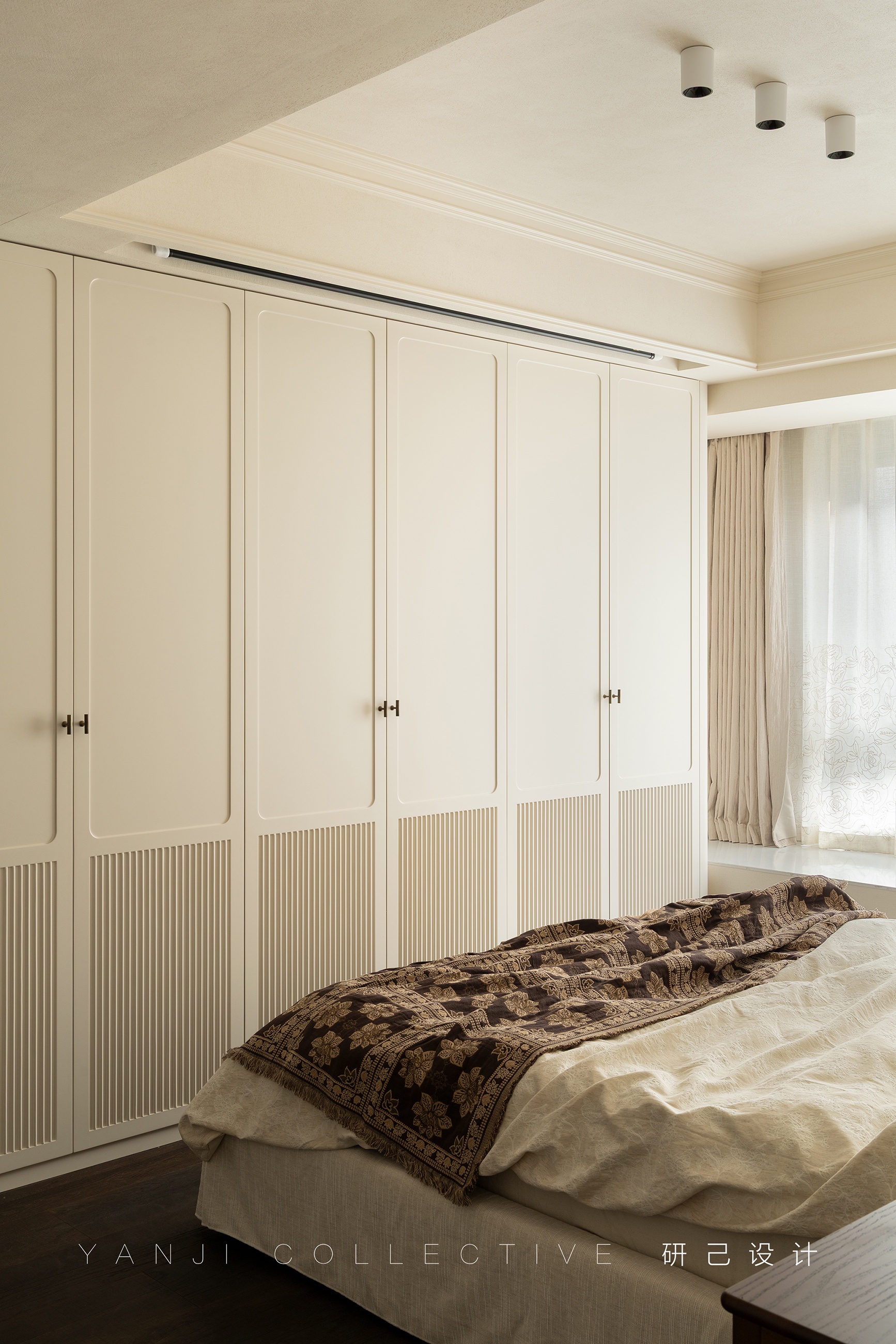 研己实景 · 当法式没有角花!143平诠释优雅质感的家丨中国北京丨研己设计-45