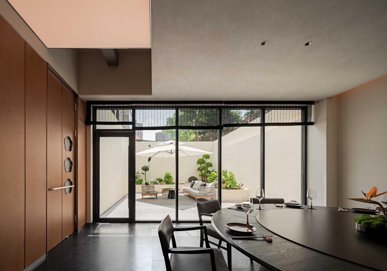 杨氏青 · 百家湖店丨中国南京丨IN.X屋里门外设计-57