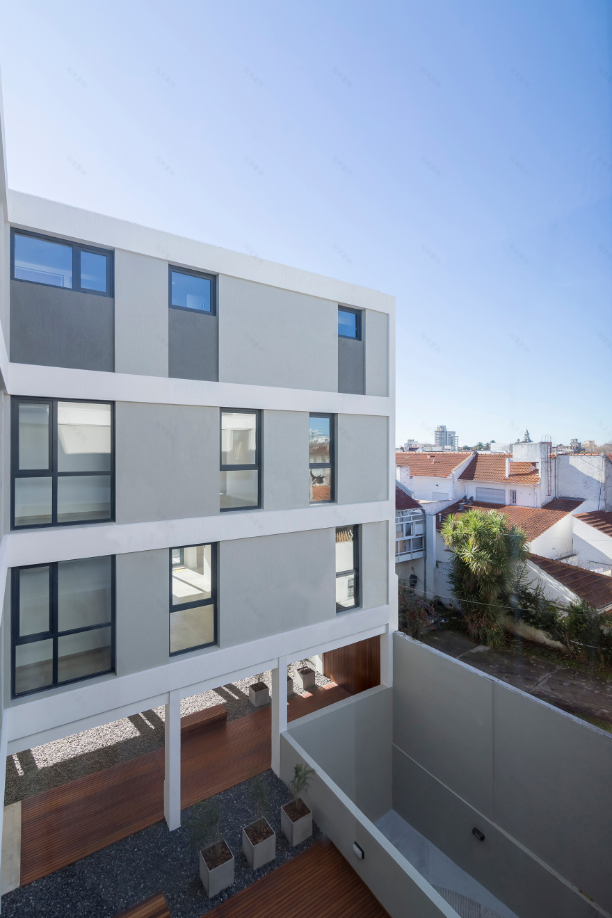 阿根廷马德普拉塔 Bonjo III 建筑公寓-42