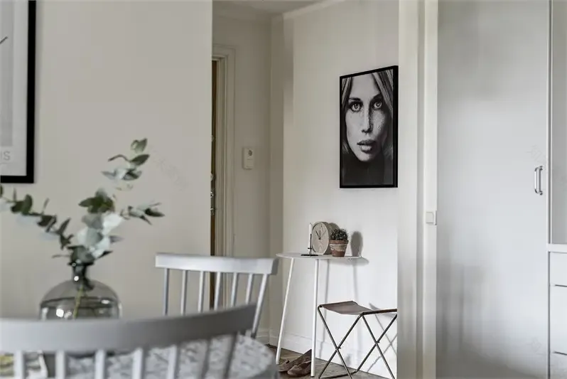 开放式卧室巧变双功能办公空间-16