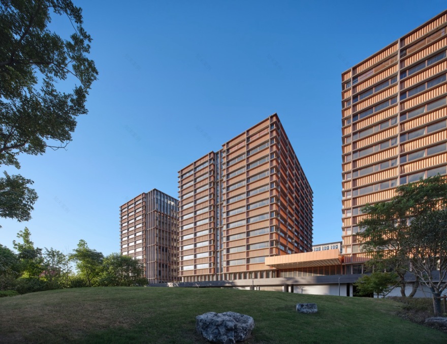 上海现代汽车服务产业集聚区尚鸿商务中心丨中国上海丨致正建筑工作室,同济大学建筑设计研究院等-5