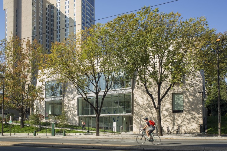 Perry World House  1100 Architect-11