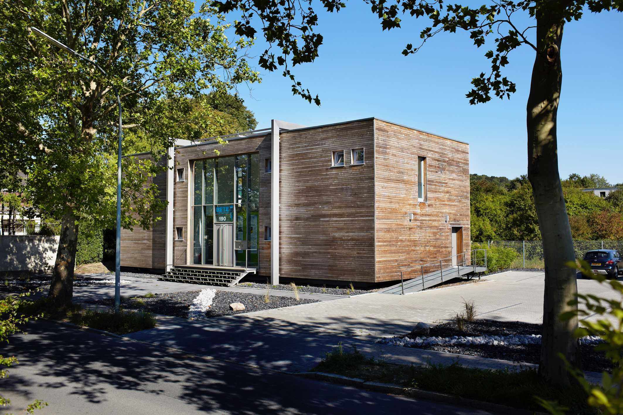 贝特德国办公室设计展现简约风格-2