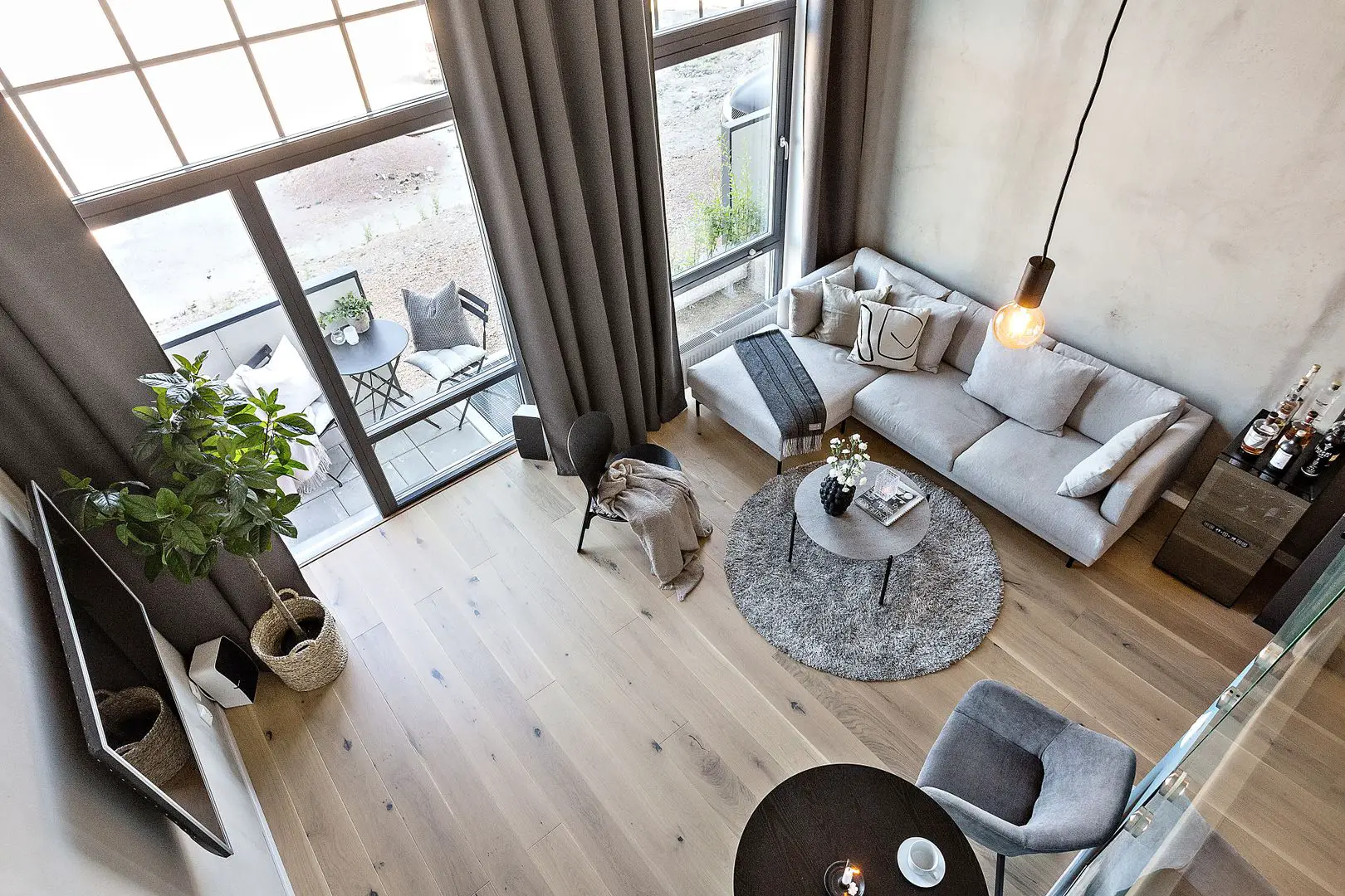 瑞典 35m2 蓝色调迷你复式公寓，设计巧妙空间利用充分-8