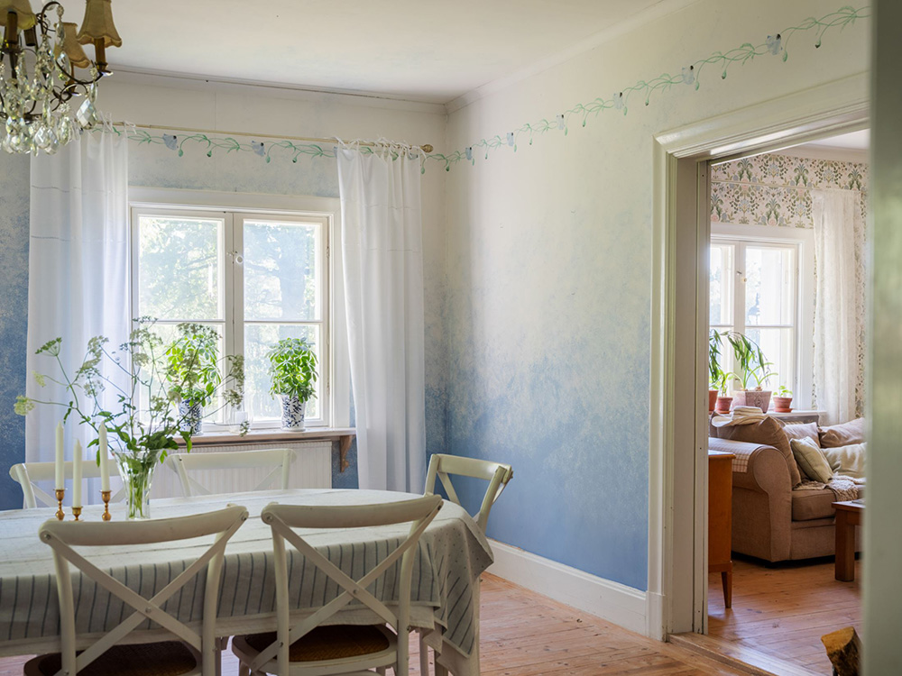 瑞典老村校改造的大型明亮别墅-28