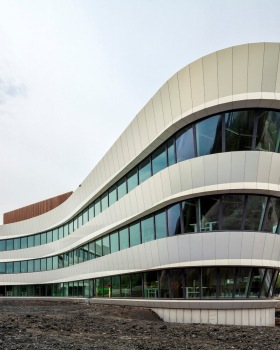 荷兰Tetra办公楼丨Jeanne Dekkers Architectuur