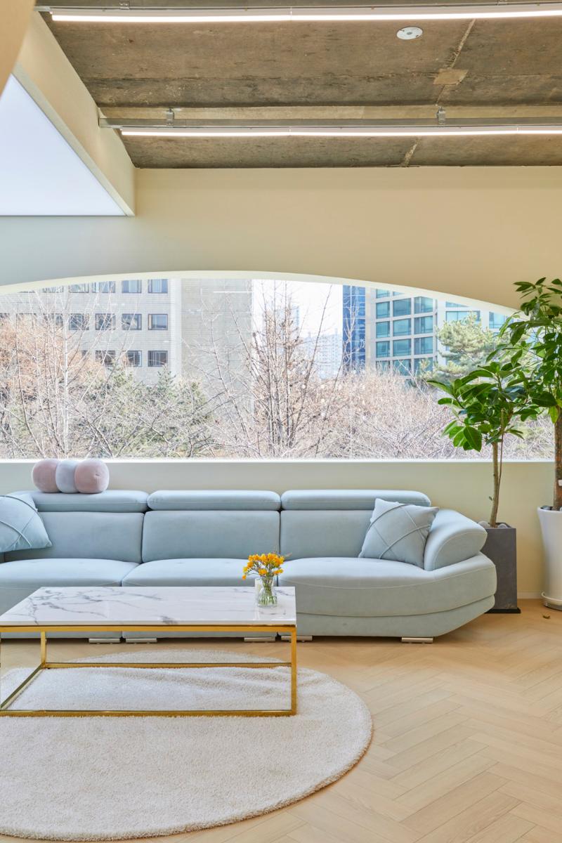 简约 20 坪美妆店设计-11