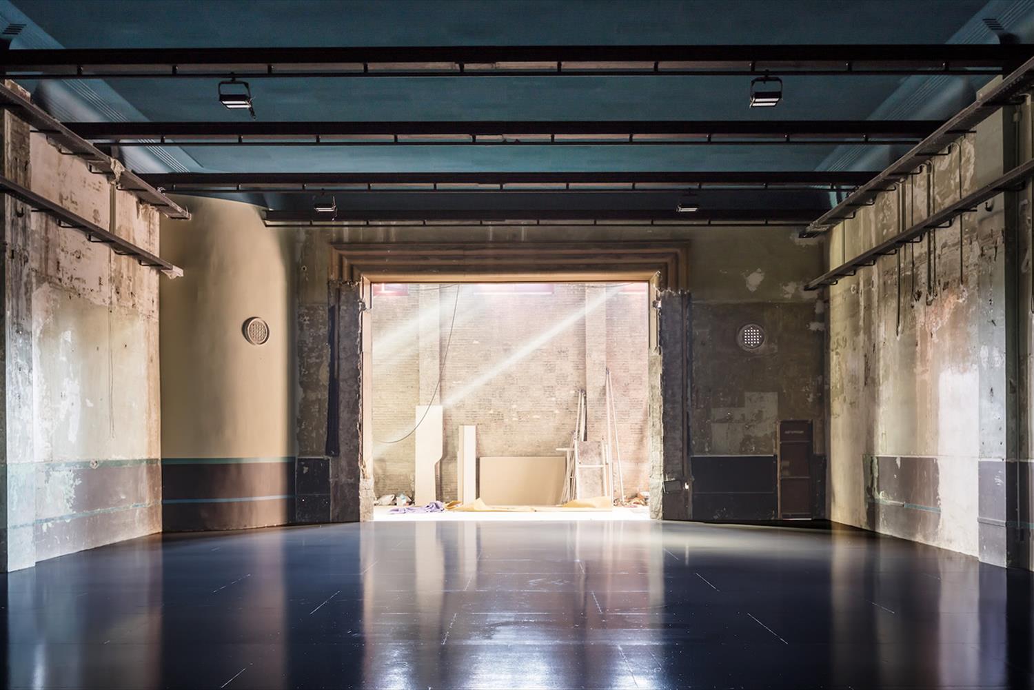 巴塞罗那萨拉贝克特剧院-14