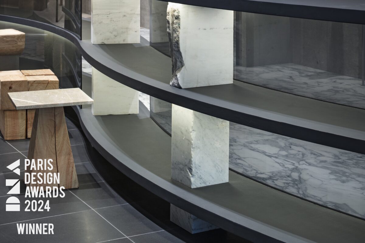 青柳瑞音（假设CADUNE是姓名的特殊罗马字表达形式，AOYAMA通常是姓氏青柳或青山等，这里统一按常见配合组合理解为名字进行翻译，若有更好的背景信息结果可能不同） 丨日本东京丨AtMa inc.-1