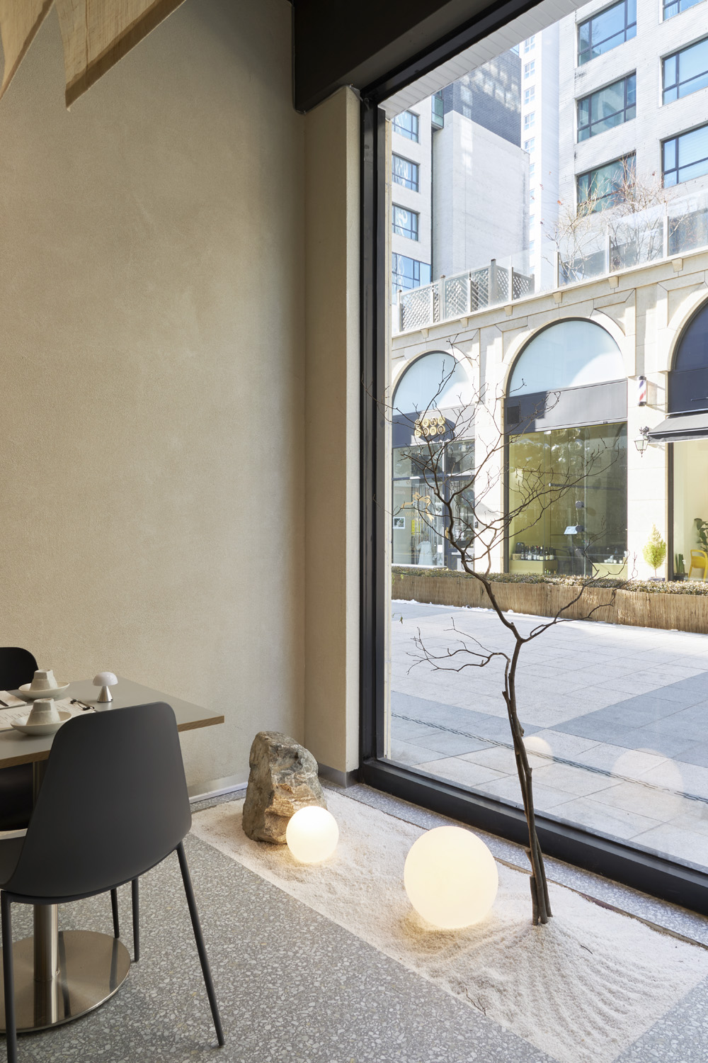 东方韵味的 12 平米 Wine Bar 设计-10