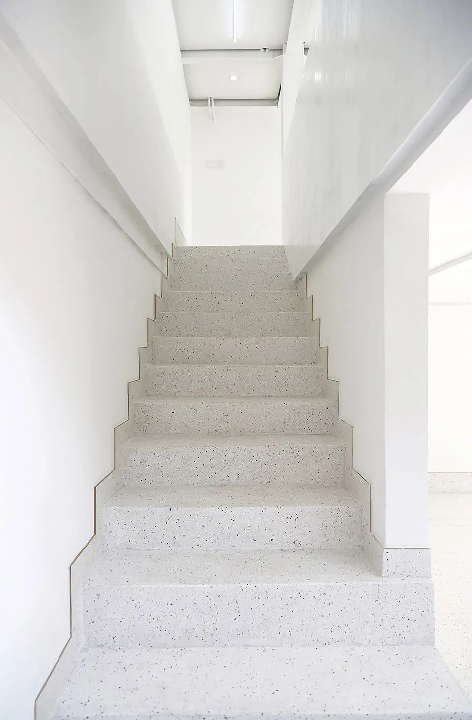 胡同危房重建，空间利用创造丰富感受-40