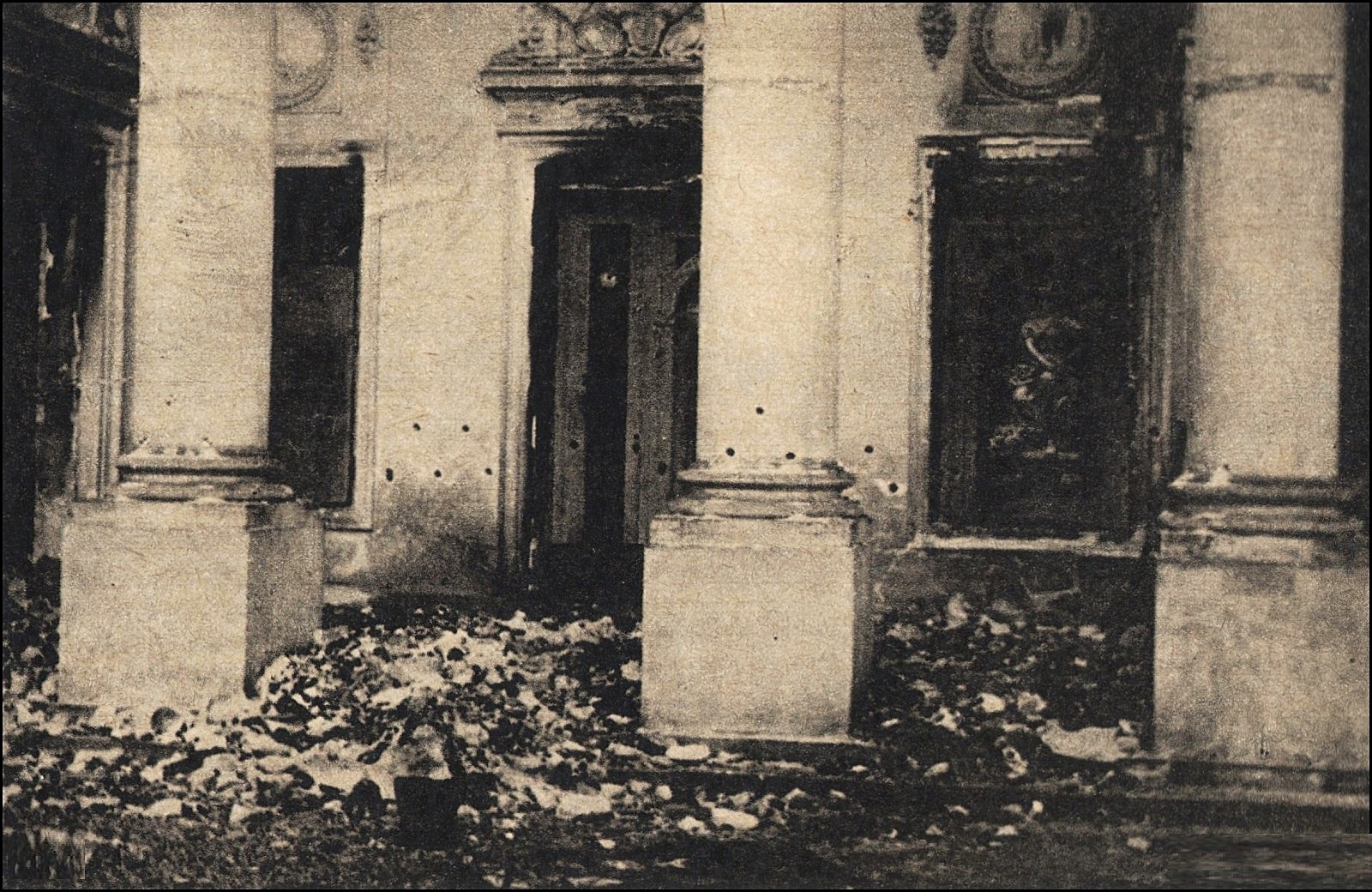 华沙皇家浴场公园内的岛屿宫丨波兰华沙丨蒂尔曼·冯·加默伦,多米尼克·梅林等-63