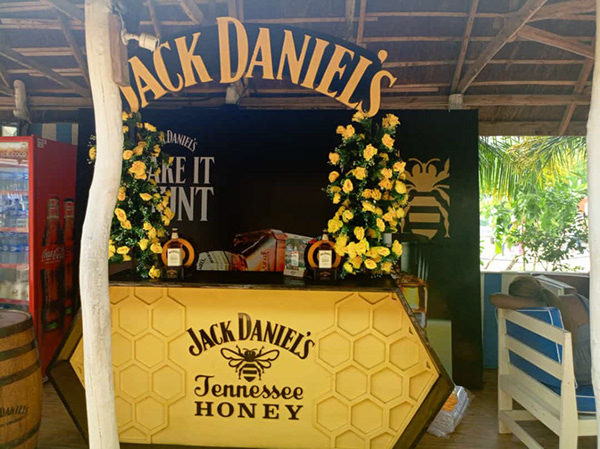 JACK DANIELS HONEY ON THE BEACH-16