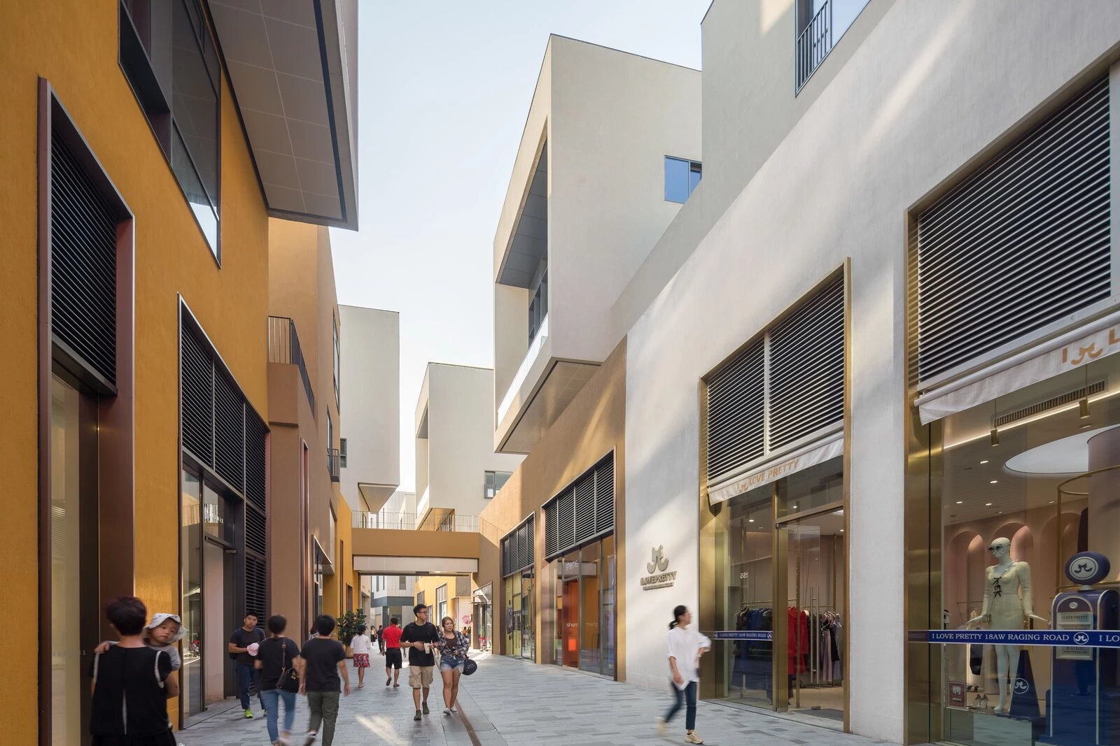 SHUM YIP Upper Hills LOFT-37