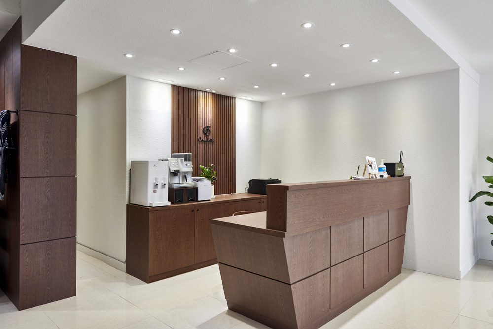 24 坪高级定制服装店，打造优雅黑白空间-17