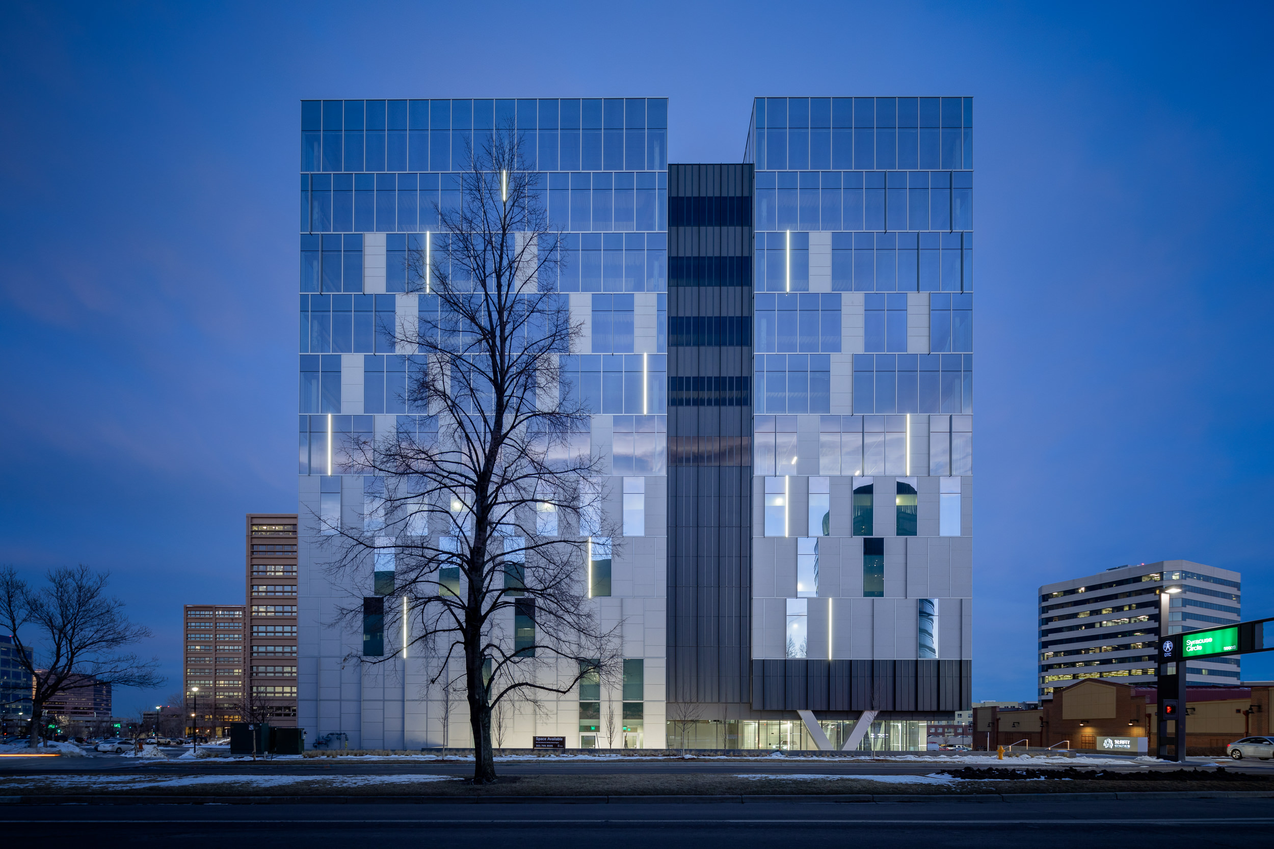 丹佛科技中心 50 Fifty 办公大楼 | 颠覆传统办公环境的设计-7