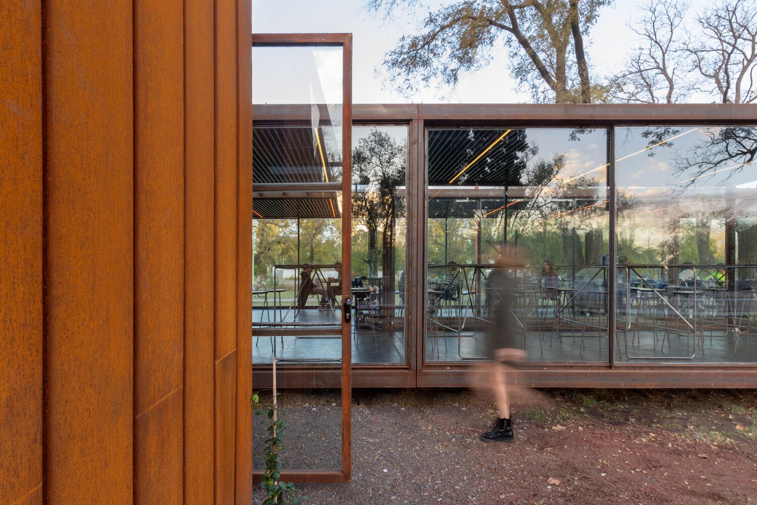 爱尔兰巴哈利亚公园美食馆丨阿根廷布兰卡港-10