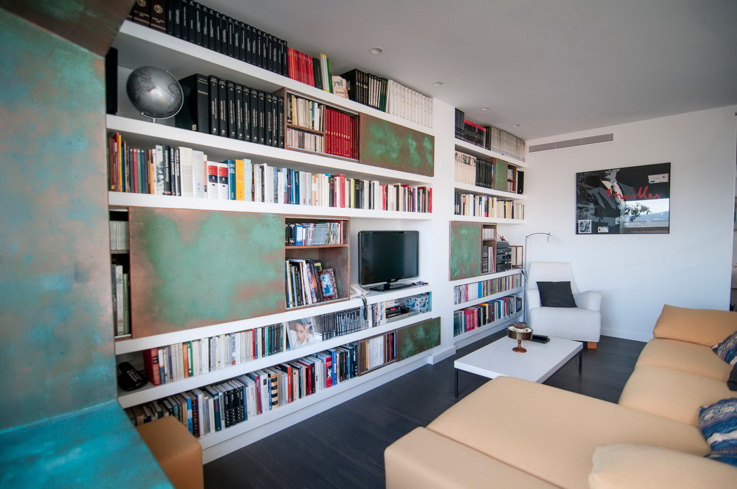 西班牙瓦伦西亚木制阁楼——活力橙色点亮生活空间-9