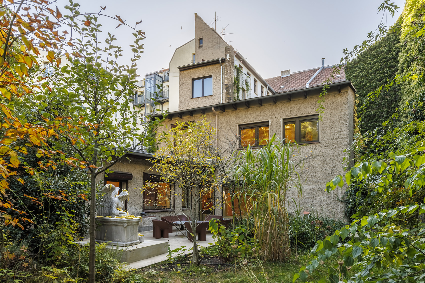 马车房及花园改造丨德国柏林丨J. MAYER H. und Partner Architekten-3