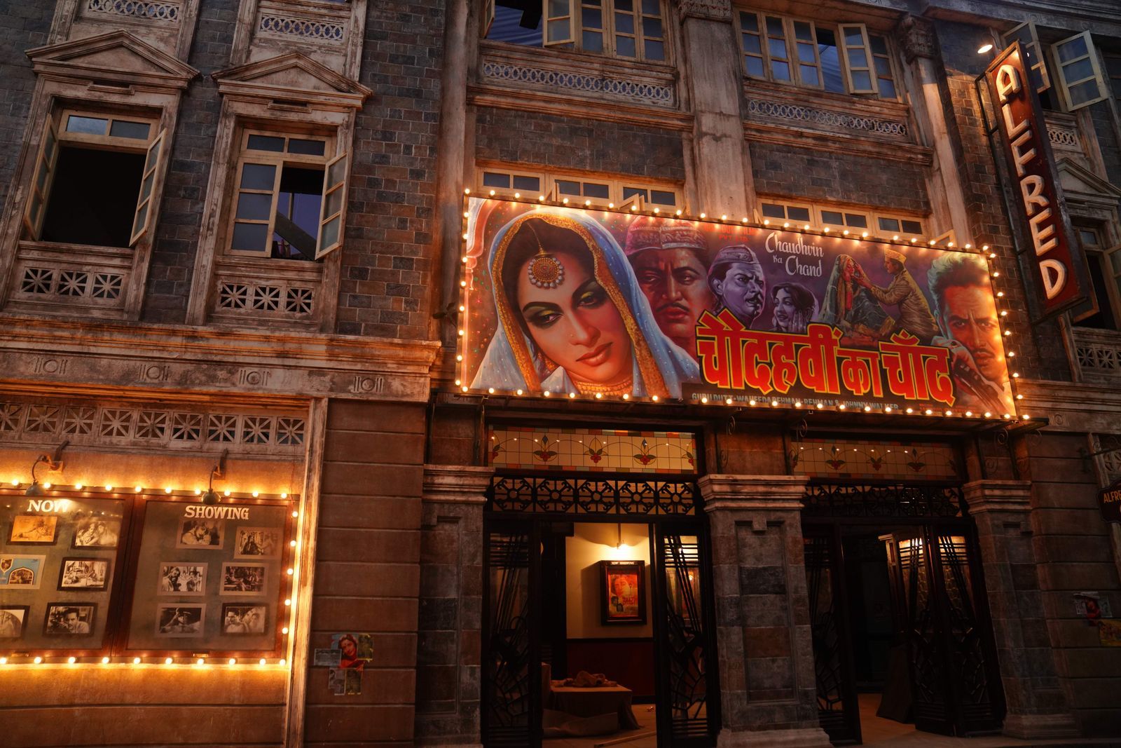 《Gangubai Kathiawadi》电影场景搭建丨印度丨Subrata Chakraborty和Amit Ray-29