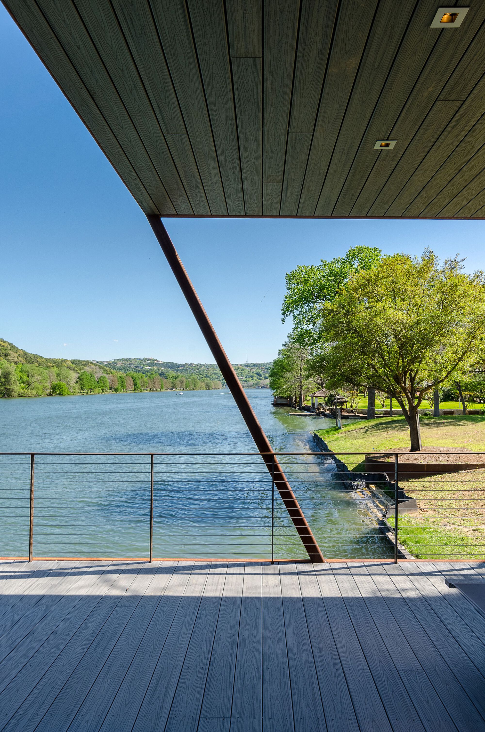 里弗希尔斯小屋和 W 码头丨美国奥斯汀丨Miró Rivera Architects-27