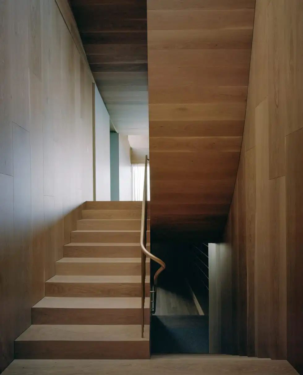 西班牙“角之屋”－古宅遗迹改造的山间豪宅-22