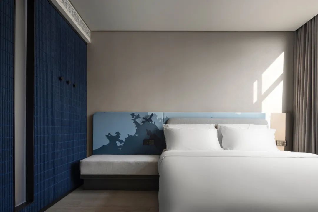 亚朵轻居酒店 3·0 客房设计丨中国上海丨V10 惟拾设计-7