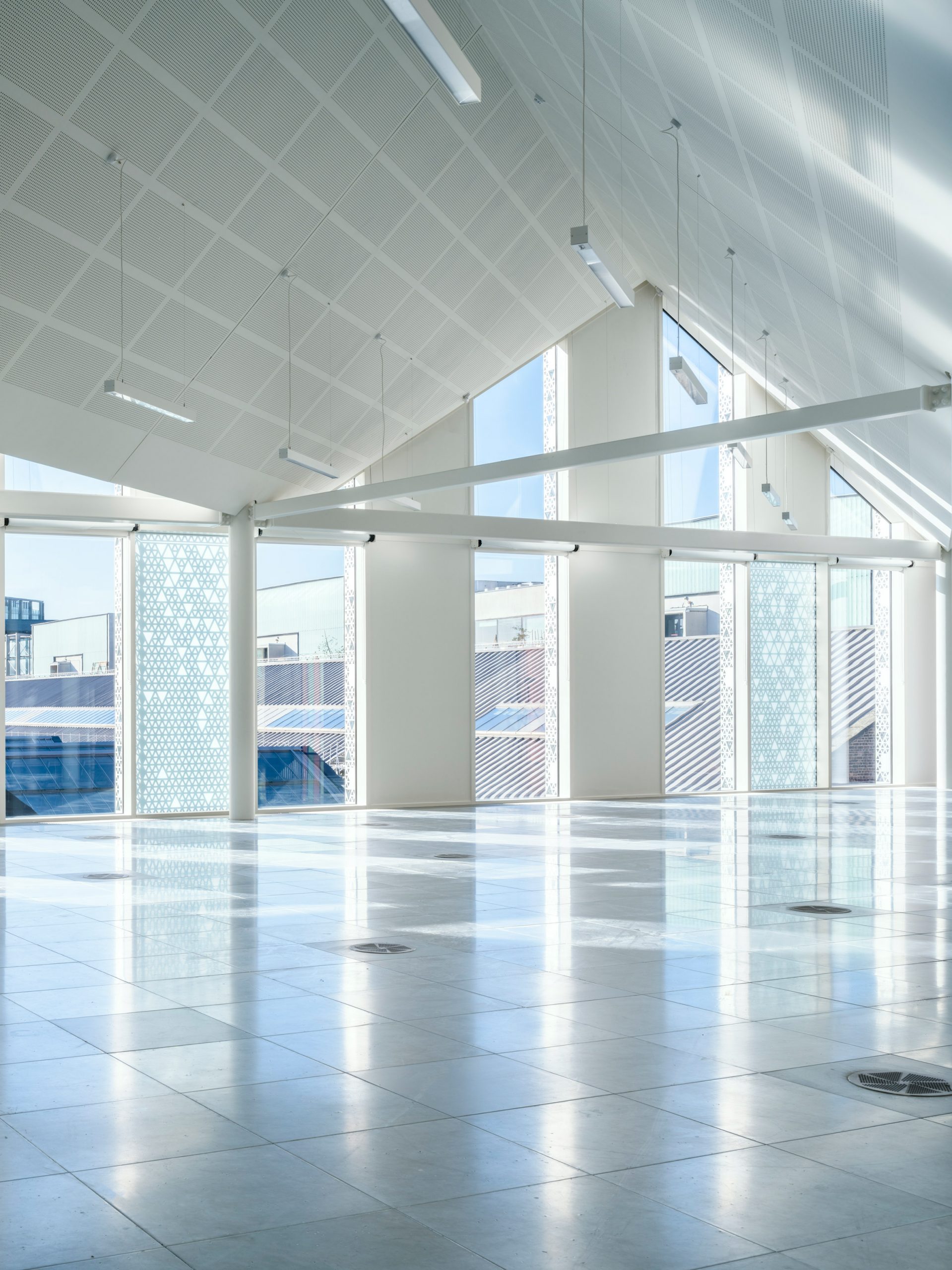 伦敦 King's Cross 新地标 | 工业风办公楼致敬历史-25