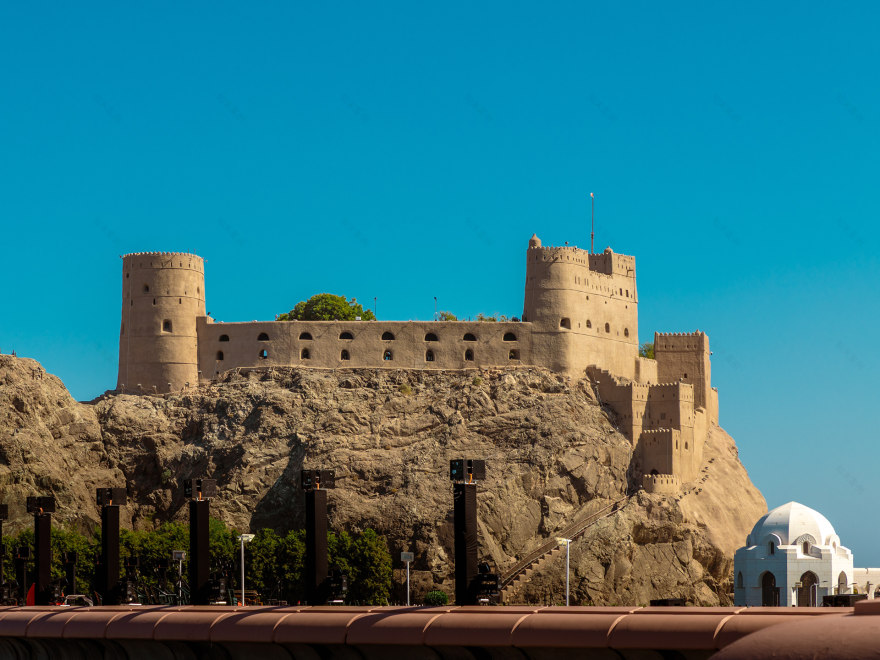 Oman - architecture, people and markets-18