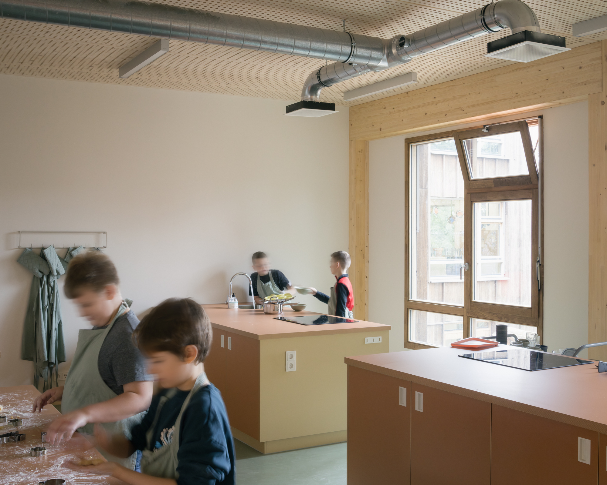 De Zevensprong - Integrated Child and Expertise Center / KRFT Architecture-55