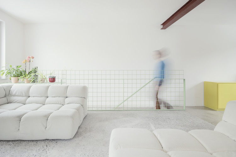 德国斯图加特老宅翻新，紧凑空间变身为迷人的阁楼式住宅-20