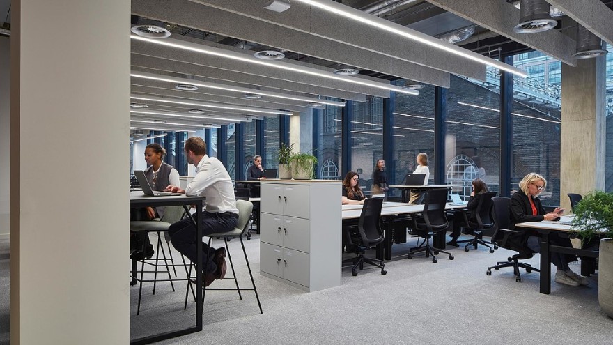 利物浦街 100 号的楼层-3