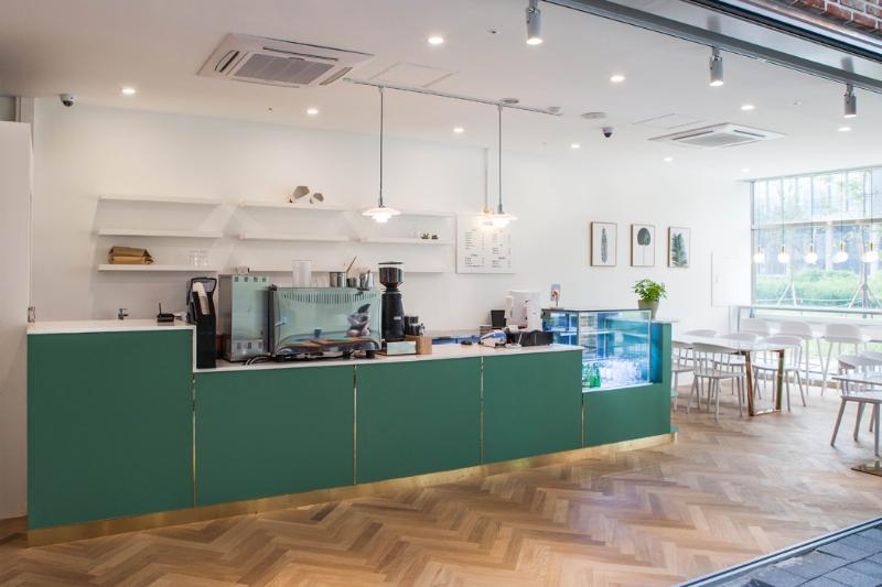 15 坪现代咖啡厅，打造温馨舒适空间-3