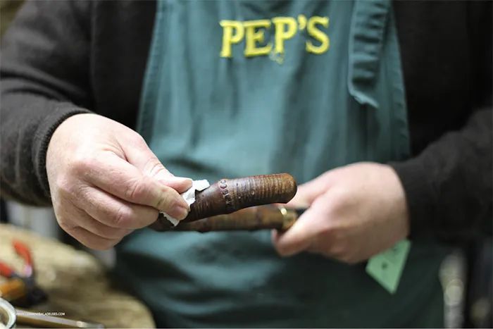 巴黎最后修伞师 | 匠心传承,让旧伞重生-98