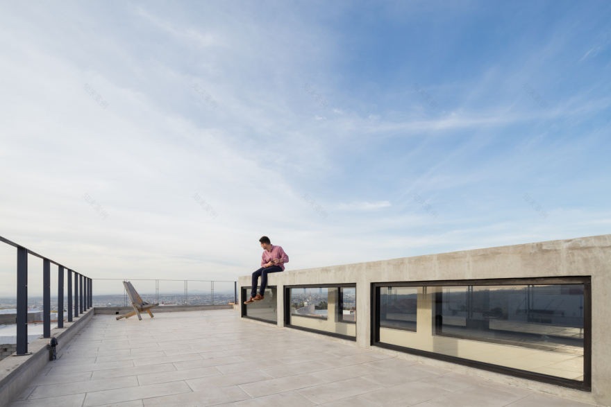 三角地块的逆袭 · LP3 House 设计与户外空间的巧妙融合-28