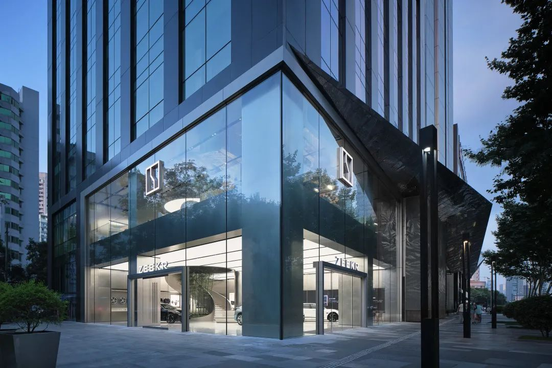 极氪中心·成都太古里丨中国成都丨HATCH Architects 汉齐建筑-14