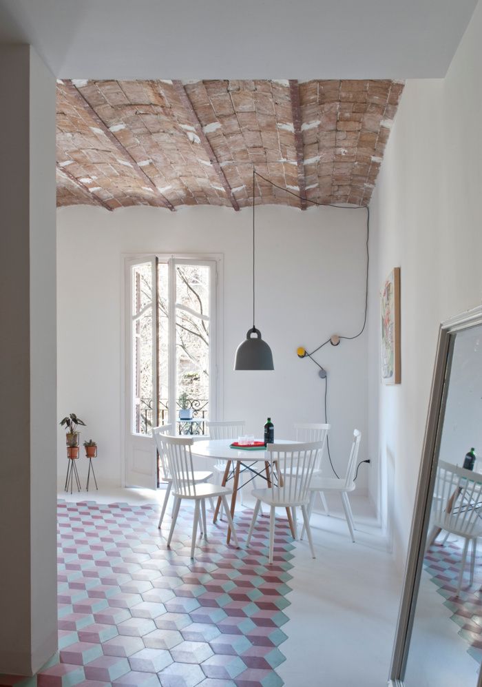 巴塞罗那历史建筑内的新艺术风格公寓丨西班牙巴塞罗那-23