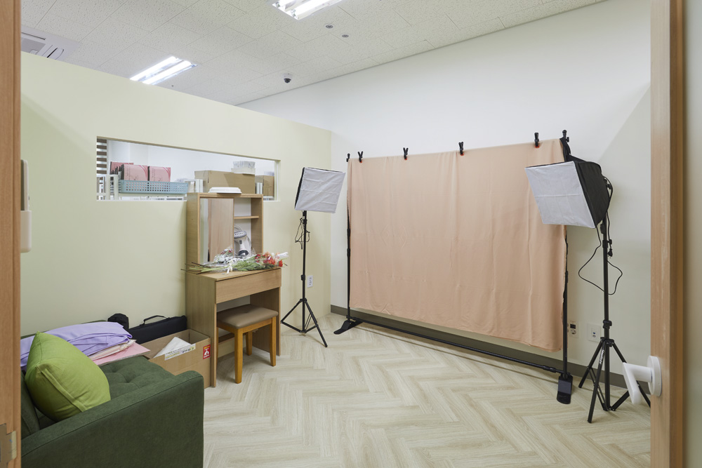 简约设计魅力 35 平米办公室装修报价解析-13