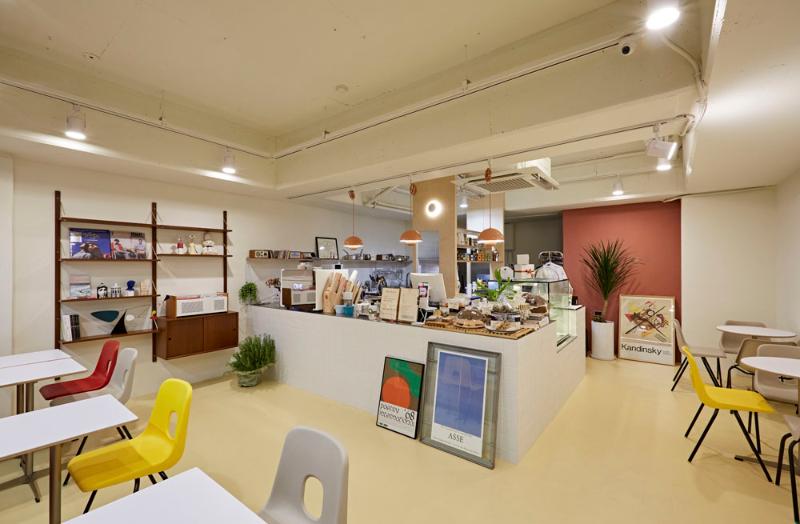 13 坪咖啡厅的温馨浪漫设计-3