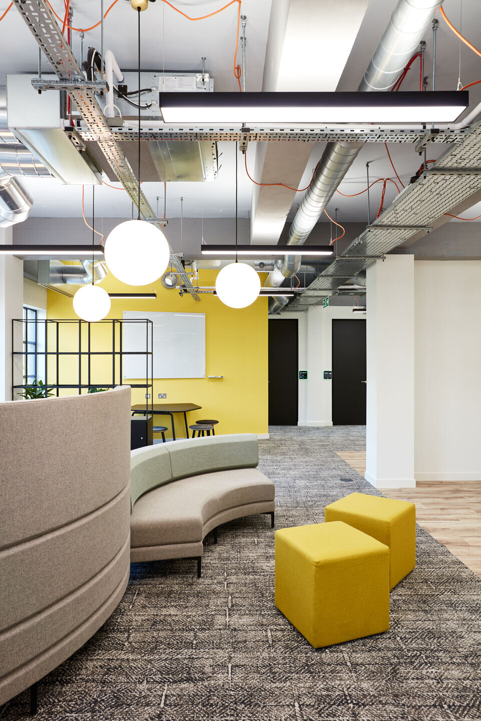 温暖关怀,伦敦儿童协会总部办公空间设计-11