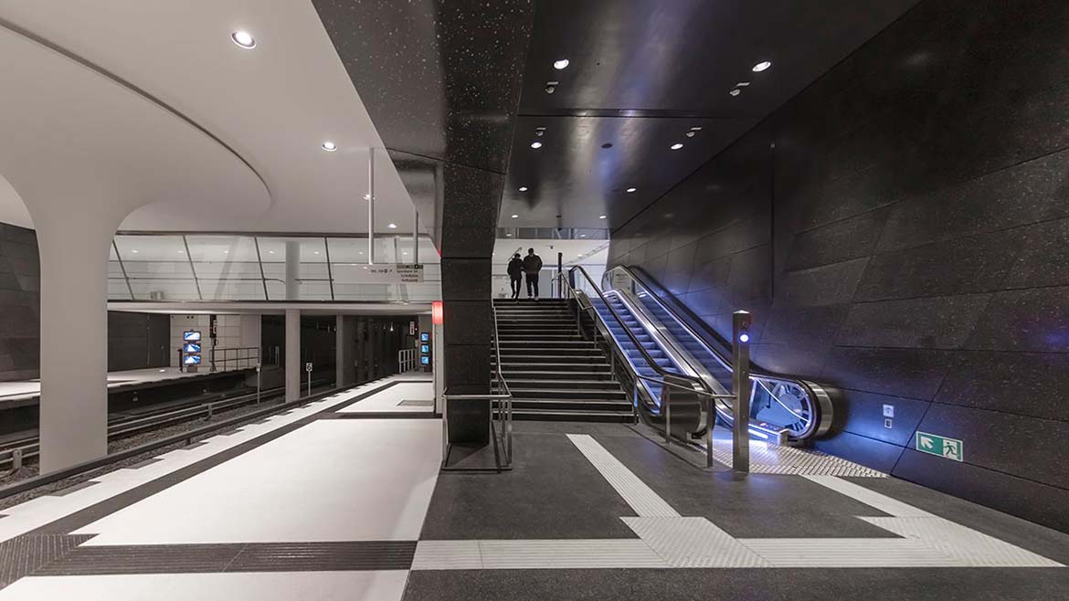 柏林Rotes Rathaus地铁站丨德国柏林-21