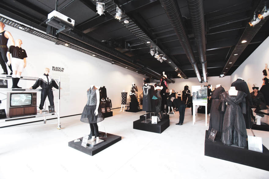 布里托马特展陈品(注:Britomart若有特定的中文译法,要根据具体情境替换,这里翻译为布里托马特是常见音译) -17