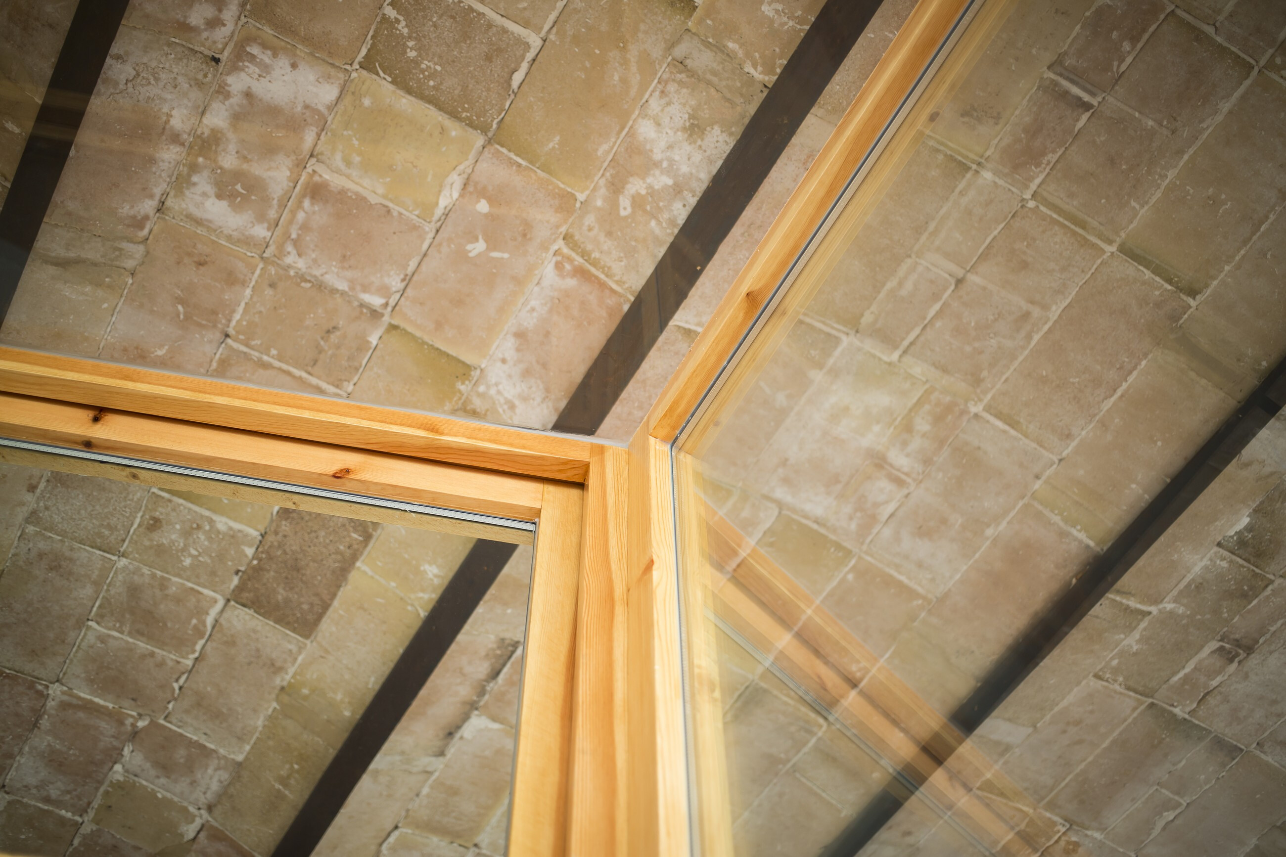 巴塞罗那旧宅翻新，打造室内外一体化生活空间-26