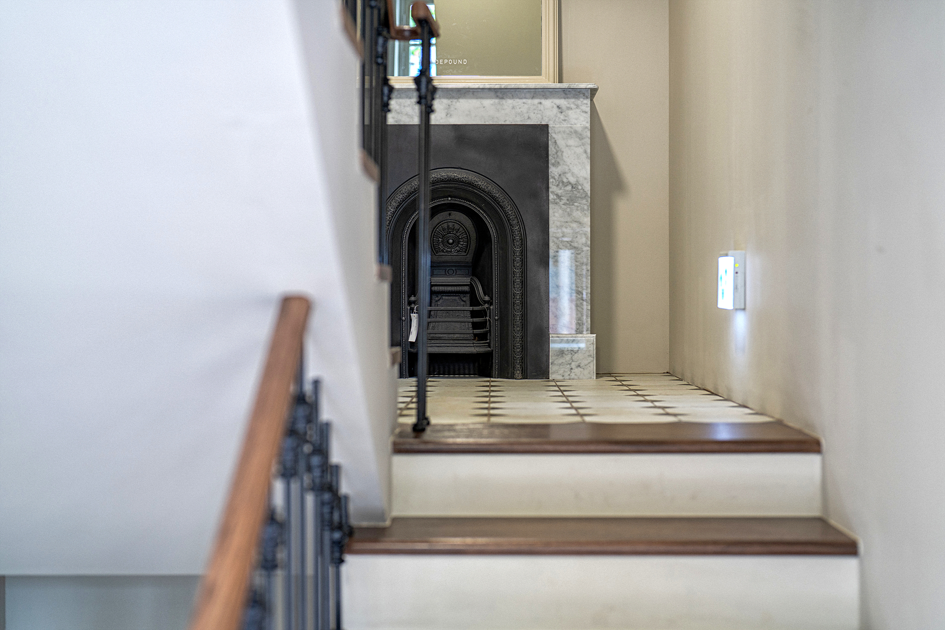 高级时尚 | 80 平小空间完美融合现代设计与功能性-8